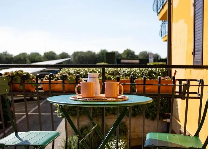 Welcome Traveller Charm Costabella